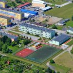 Jelcz-Laskowice: Uczniowie podstawówek i szkół średnich na nauczaniu zdalnym